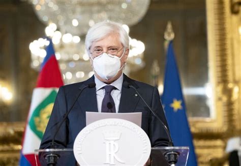 Il Premier Conte Si Dimette Da Oggi Le Consultazioni Al Quirinale Per