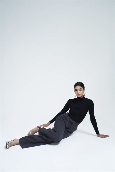 GREY PLEATED TROUSERS | làminapparel®