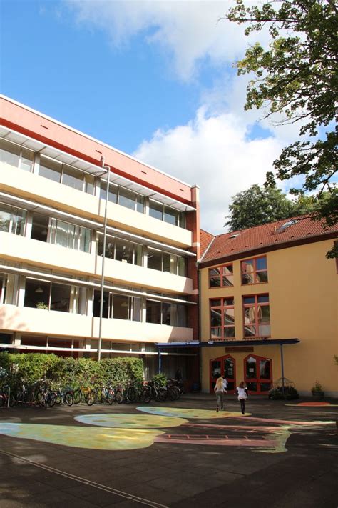 FREIE WALDORFSCHULE BERGISCH GLADBACH Mohnweg 13 Bergisch Gladbach