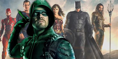 Stephen Amell Would Join the DCU for a Green Arrow Solo Movie