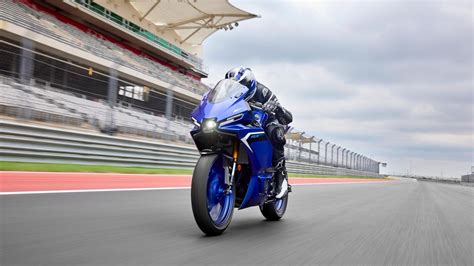 The 2025 Yamaha YZF R3 Is Here And It Might Disappoint You