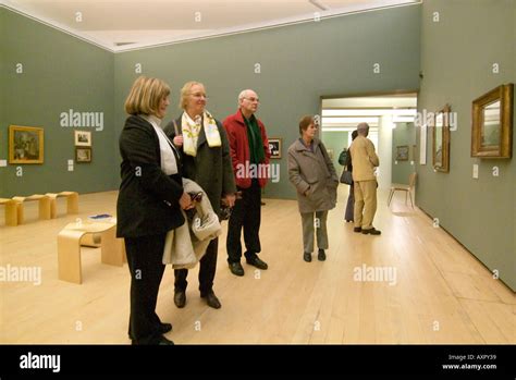 Ls lowry exhibition hi-res stock photography and images - Alamy