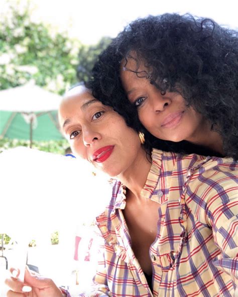 Tracee Ellis Ross And Diana Ross Statement Lip Eye Makeup Pic