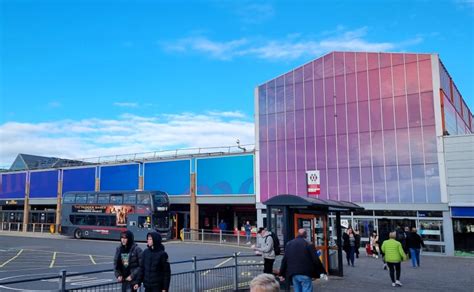 Merry Hill Shopping Centre Embrace Building Wraps
