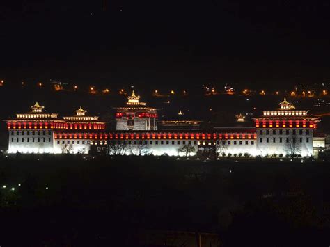 Tashichho Dzong | Himalayan Wonders