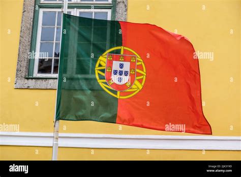 The City Of Lisbon Portuguese Flag La Ville De Lisbonne Drapeau