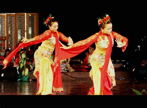 Properti Tari Jaipong Dari Jawa Barat Biasanya Menggunakan Homecare24