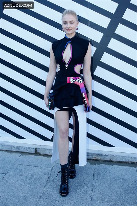 Sophie Turner Nude Aznude