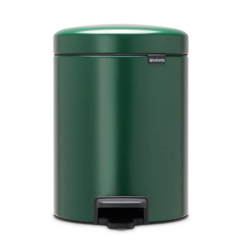 This Colourful Soft And Odour Proof Bin Features A Super Light Pedal