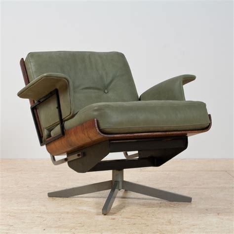 Modern Swivel Chair - Chair Design