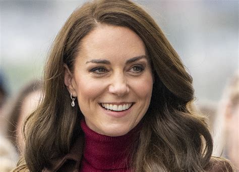 Kate Middleton Apologizes For Any Confusion After Her Mothers Day