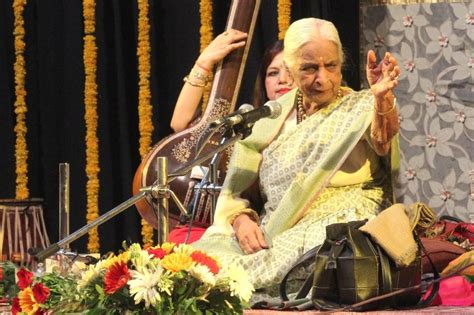 Girija Devi (Thumri Queen) Age, Death Cause, Husband, Family, Biography & More » StarsUnfolded