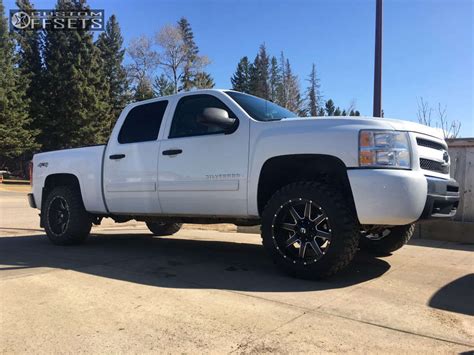 2010 Chevrolet Silverado 1500 With 20x10 24 Fuel Maverick And 33125r20 Xf Off Road