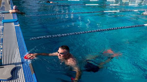 Video: Palm Desert Aquatic Center reopens for lap swim