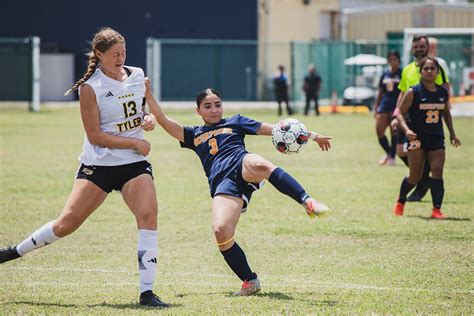 Photos Texas Southmost College Women S Njcaa Soccer Team Takes On