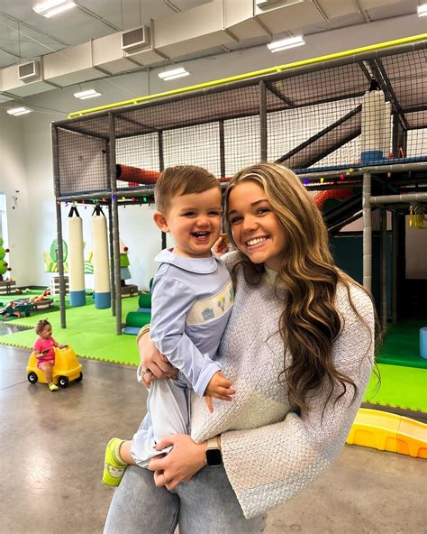 Gracie Lee🦋 (@gracieclairelee) • Instagram photos and videos