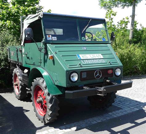 Unimog 411 Bj 1962 Bei Der Oldtimerausstellung In 76689 Karlsdorf