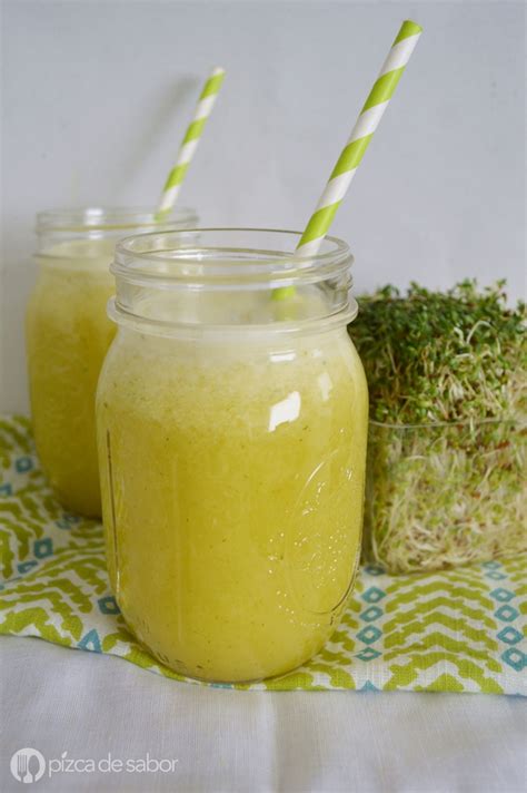 Agua De Pi A Con Alfalfa Pizca De Sabor