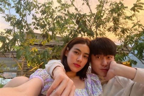 10 Potret Mesra Aktor Thailand Mark Prin Dan Kekasih Couple Goals