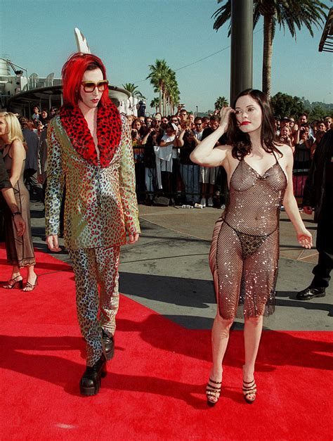 Prácticamente desnudas de Rose McGowan con Marilyn Manson a Florence