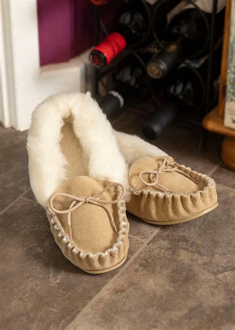 Womens Sheepskin Moccasin Slippers Rubber Pvc Sole Sheep Wool Lining Fluffy Collar Ladies