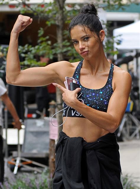What Makes The Hottest Women Celebrity So Popular? Experts Weigh In Image 9