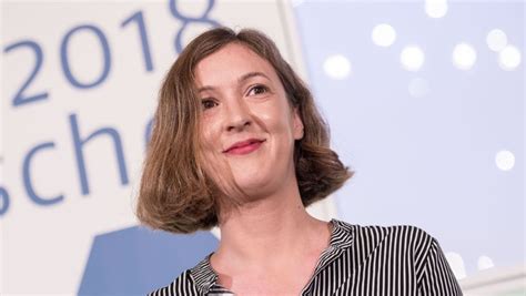 Deutscher Buchpreis Inger Maria Mahlke wird für ihren Roman Archipel