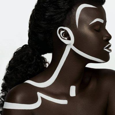 Esta Modelo Vence El Racismo En La Moda Con Su Piel Negra