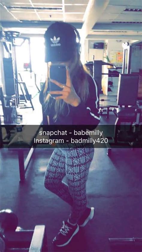 Hot Gym Girl In Yoga Pants Scrolller