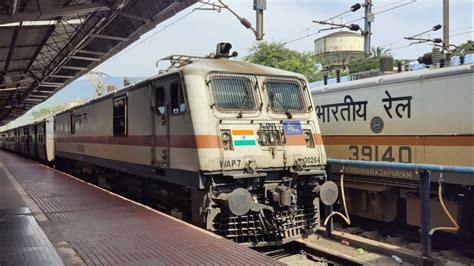 Ltt Visakhapatnam Express Arrival Visakhapatnan Railway Station