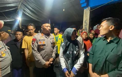 Sambang Duka Ketua Kpps Tps Desa Parado Rato Meninggal Dunia