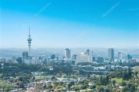 Auckland skyline Stock Photo by ©fyletto 39211377