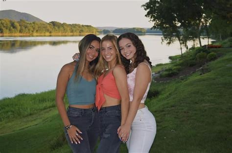 Friends Nudes TrueFMK NUDE PICS ORG