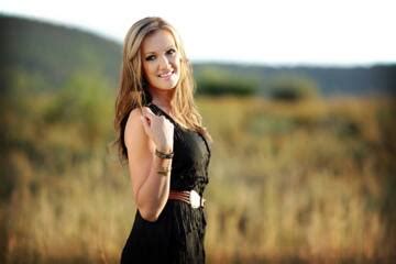 Juanita du Plessis bio: age, children, partner, family, songs, profile, net worth - Briefly.co.za