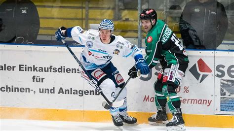 Eishockey Sc Riessersee Feiert Sieg Gegen H Chstadter Ec