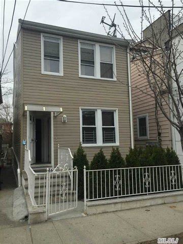 37 14 63rd St Woodside NY 11377 Realtor