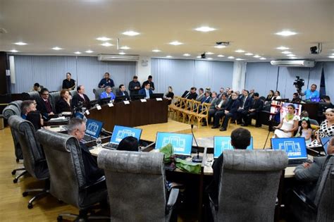 32 Anos do TJRR Homenagens e emoção marcam sessão solene de