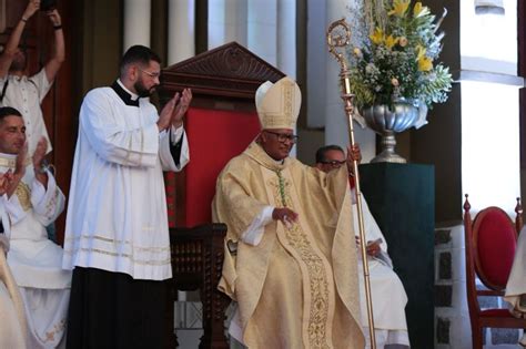 Padre Gutembergue toma posse como vigário paroquial de São Sebastião