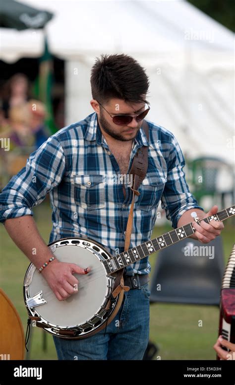 Playing A Five String Banjo Hi Res Stock Photography And Images Alamy