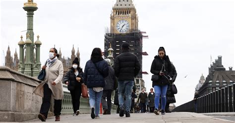 Uk Population Growth To Slow Dramatically Reuters