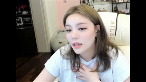 에일리 𝒆𝒍𝒍𝒂 On Twitter 210915 Ailee Twitch Spontaneous Live