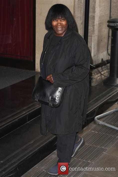 Joan Armatrading | Biography, News, Photos and Videos | Contactmusic.com