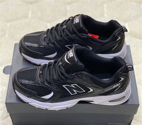 New Balance 530 чёрно-белые купить в Москве