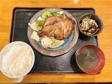 【岡山市北区】関西高校ちかくに「集う！やまや」ってお店がオープンしてる。骨付き鳥もある