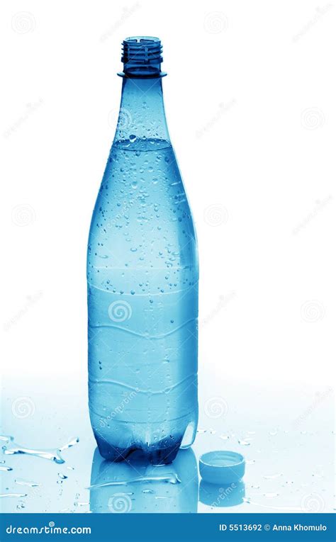 Fles Water Stock Foto Image Of Blauw Achtergrond Zuiver 5513692