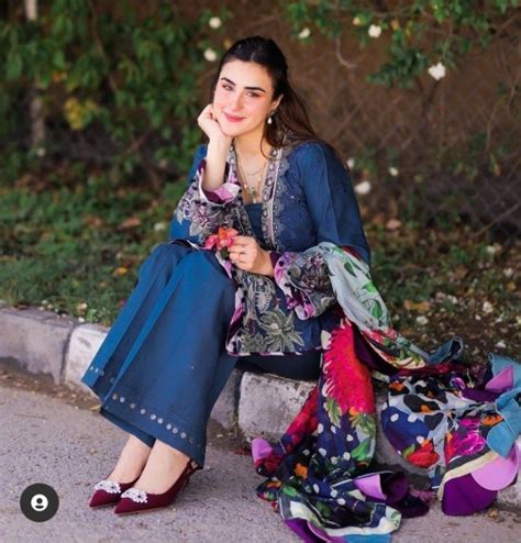 Pin By Mamoona Qayyum On Casual Dresses Beautiful Dresses Asian