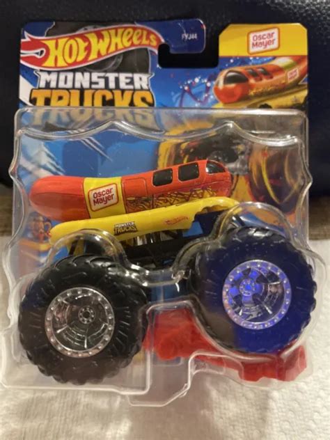 2023 HOT WHEELS Monster Jam Trucks 1/64 Snack Pack #3 Oscar Mayer Wiener Mobile EUR 7,26 ...