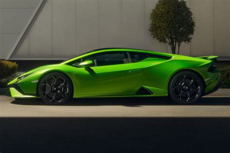 Lamborghini Huracan Tecnica Unveiled Carexpert