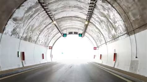 Imagini cu cel mai lung tunel de autostradă din Bulgaria Drumul către