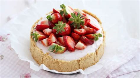 Tarta De Frutillas Sin Horno Para Hacer En Cualquier Momento